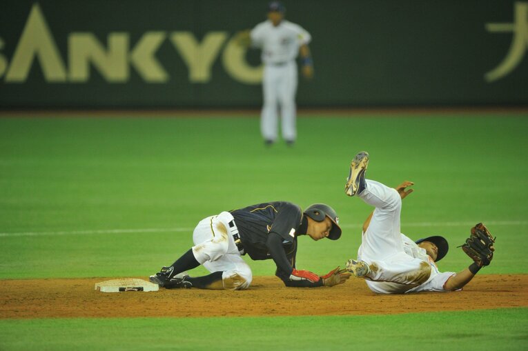 2013年WBC台湾戦で見せた鳥谷敬の「伝説の盗塁」　©Hideki Sugiyama