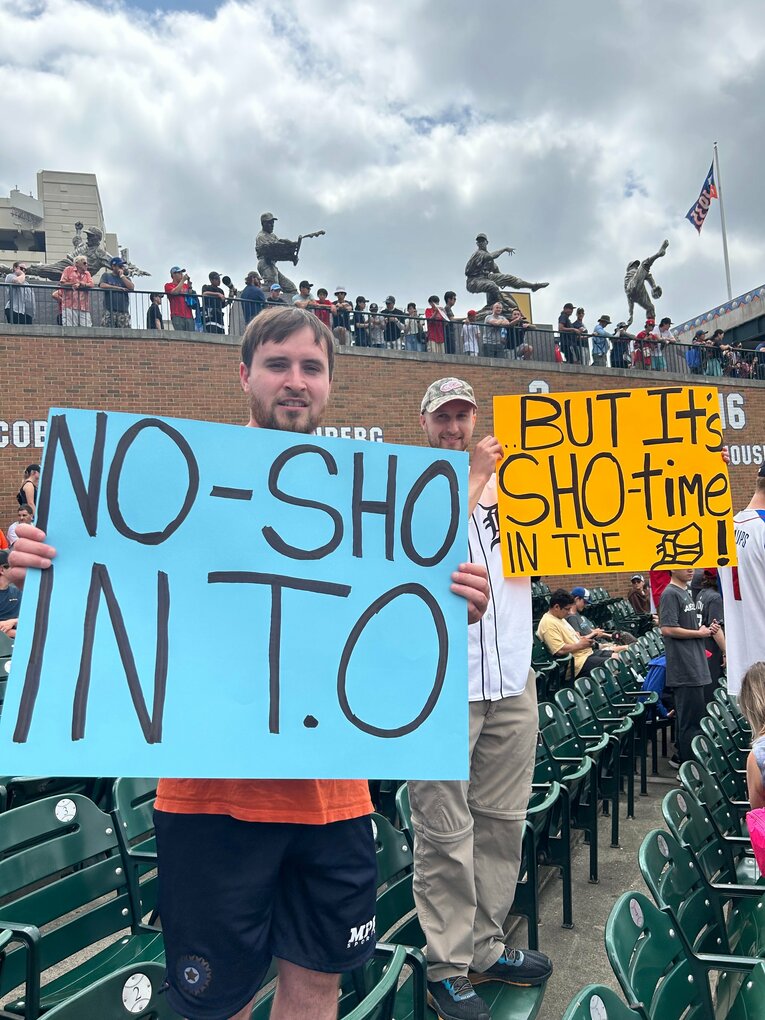 敵地ながらも大谷応援ボードが　©Naoyuki Yanagihara