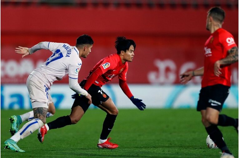 「クーボ！ クーボ！」大歓声が何度も… 久保建英を撮影カメラマンが見た希望の光《古巣ヘタフェからも復帰祝い》(27)