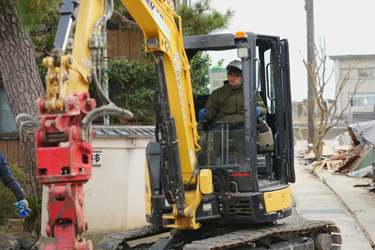 中田英寿さんも、昨年3月に石川県珠洲市にてがれきの撤去作業にあたった