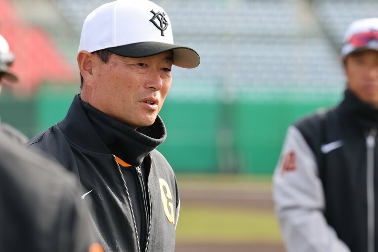 08年の現役引退後は解説者などを経て、21年に一軍投手チーフコーチ補佐として巨人の現場に復帰。24年から二軍監督を務める　©YOMIURI GIANTS