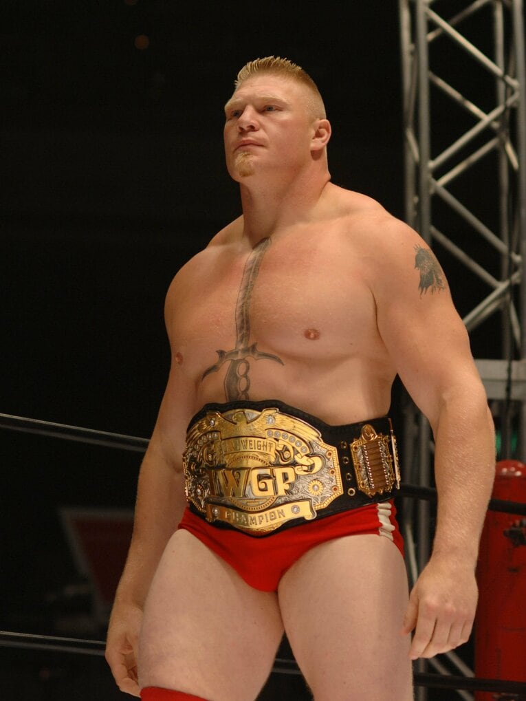 《どちらが本物？》「鷹木信悟は暫定王者」オスプレイが持ち出した“2本目”のIWGP世界ヘビー級ベルト、混沌の行方は…(9)
