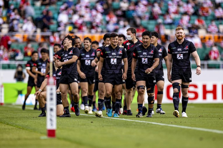 充実の表情を浮かべるサンウルブズ　©︎Kiichi Matsumoto