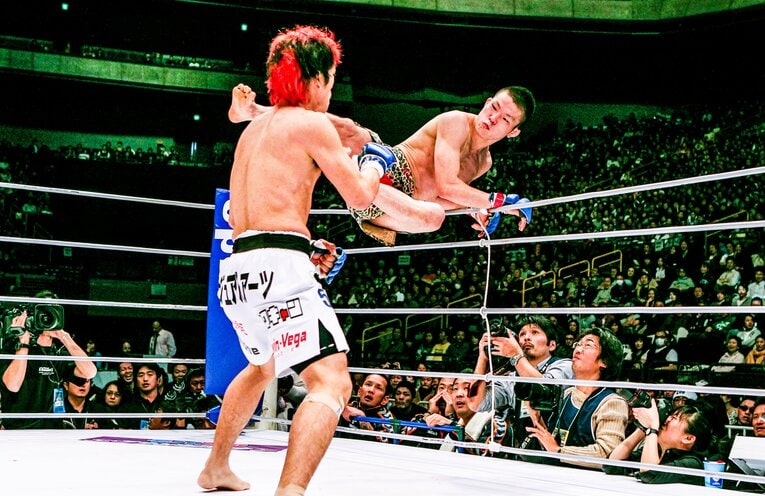 2010年大晦日、『Dynamite!!』で長島☆自演乙☆雄一郎と対戦。ラウンドごとにルールが変わるシステムだった　©Susumu Nagao