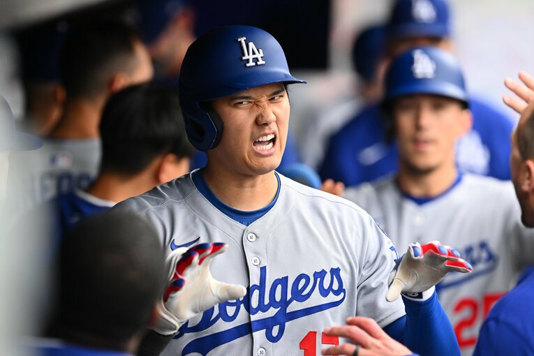 ベンチで変顔も…　©Getty Images