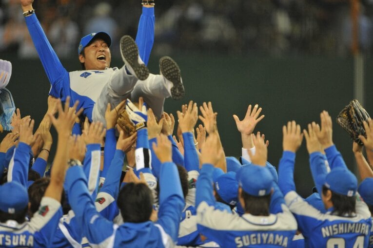 「サンペイ、三振してもいいからさ」“おかわりくん”ブレイク前夜の西武・中村剛也を救った言葉《祝・史上14人目の450本塁打》(36)