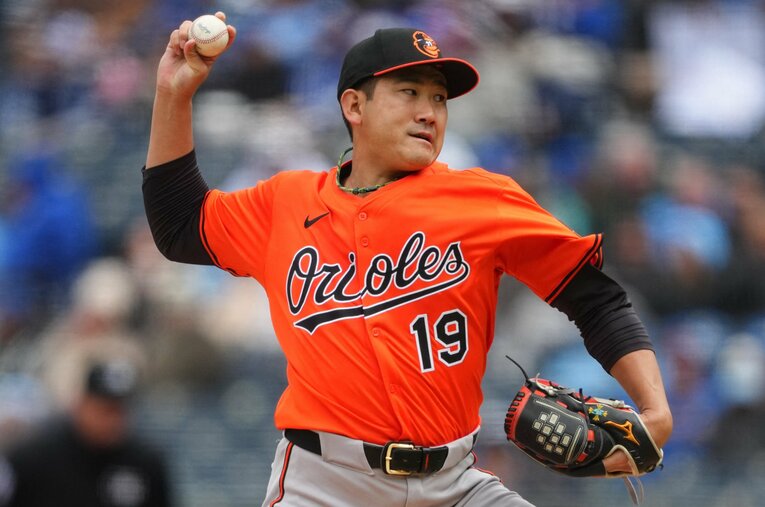 35歳でメジャー初勝利を挙げたリアル「オールド・ルーキー」菅野智之。ベテランのチャレンジを“歓迎”する米国文化の中で、徐々に存在感を出していくのかもしれない ／ photograph by JIJI PRESS