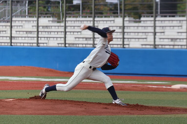 最速156キロの剛腕・藤原聡大の投球フォーム（４／７）　©︎Fumi Sawa