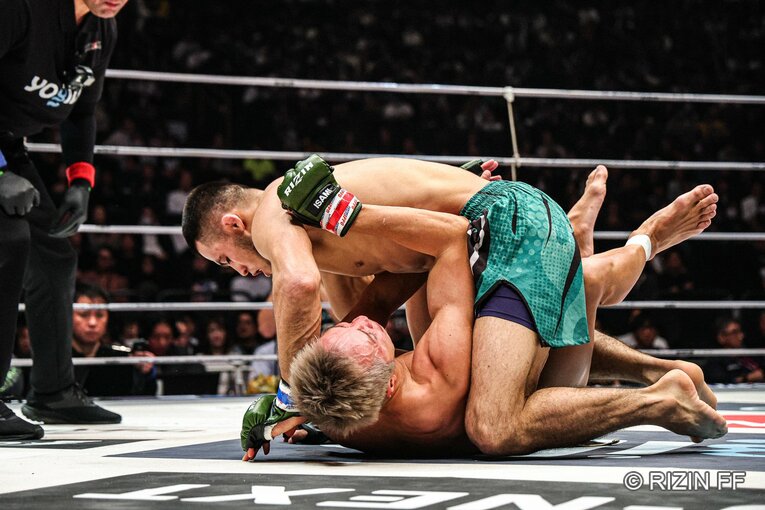 ラジャブアリ・シェイドゥラエフvs.久保優太　©RIZIN FF