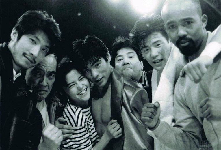 映画『どついたるねん』撮影現場。右端が大和田正春（映画『どついたるねん』監督・脚本：阪本順治　製作：荒戸源次郎）©1989／写真提供：リトルモア