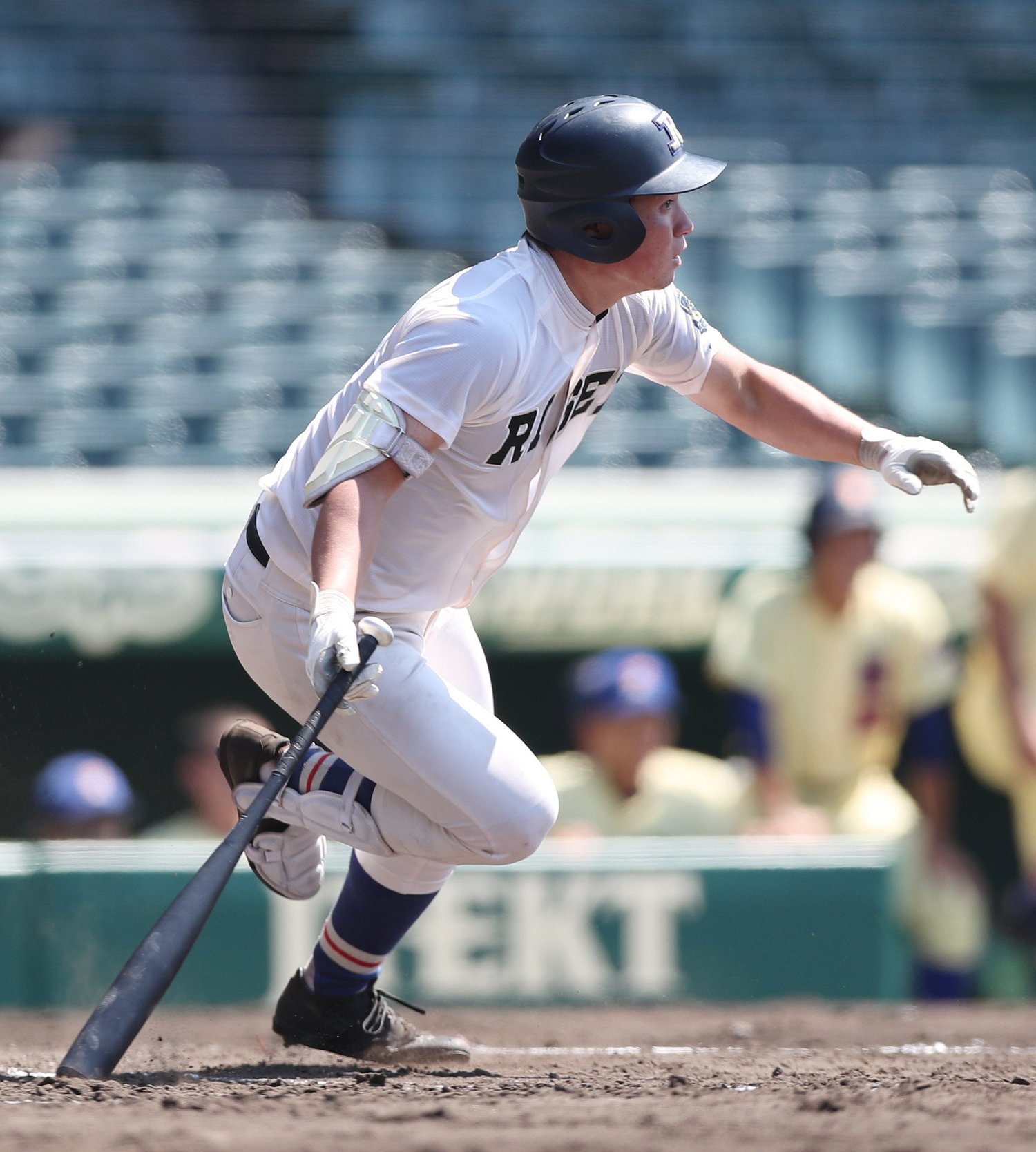 他球団スカウトが「1番ビックリした指名」。DeNAから4位指名を受けた小深田大地内野手（履正社高）