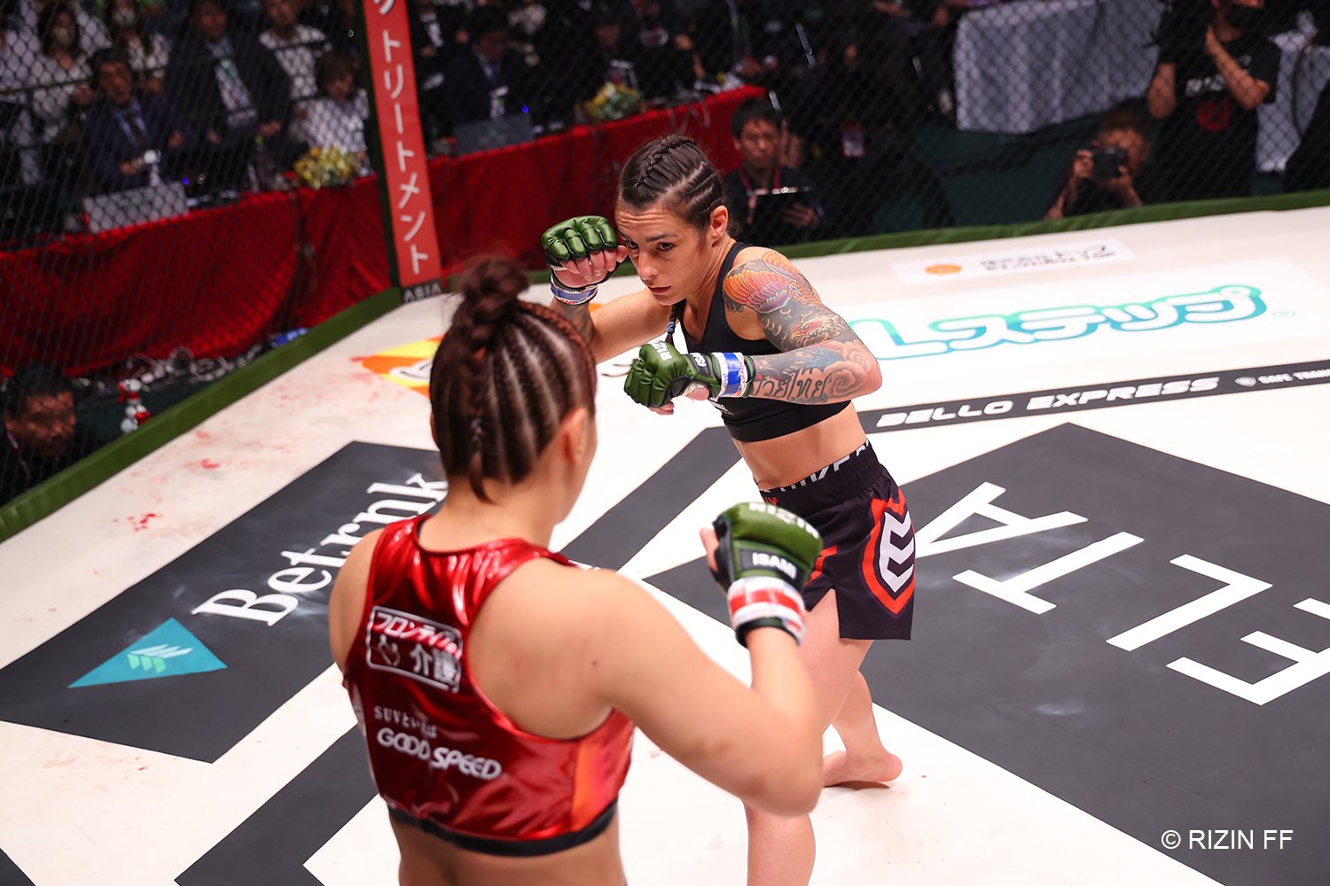 RIZIN初登場でRENAに勝利したクレア・ロペス　©RIZIN FF