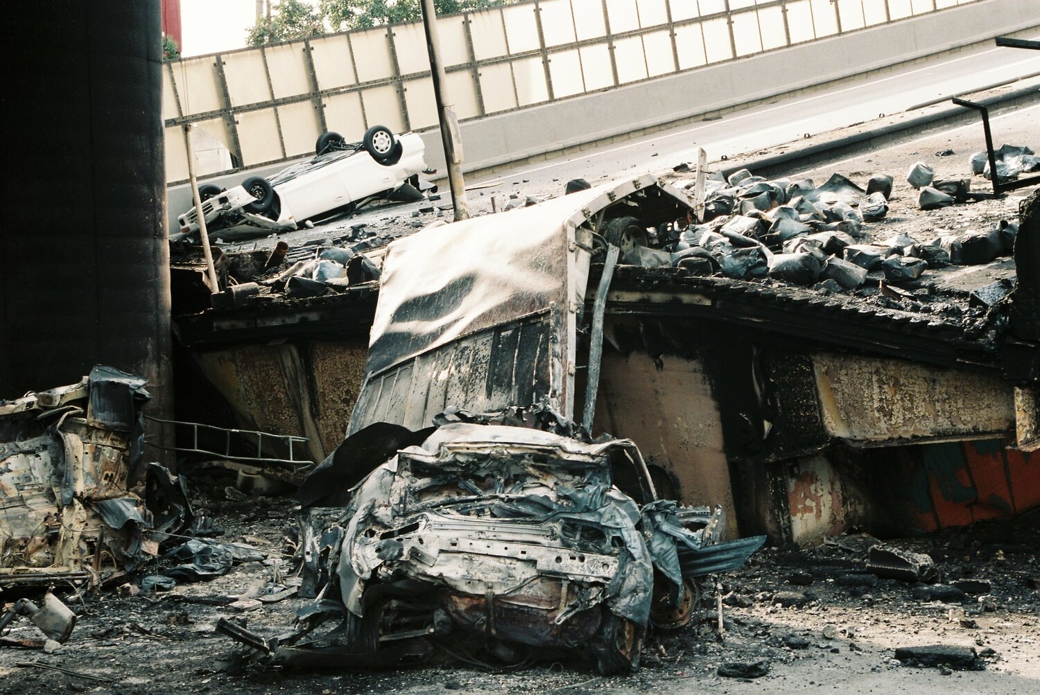 阪神淡路大震災 ©Takuya Sugiyama