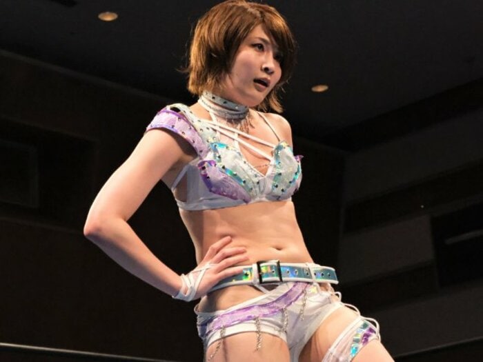 安納サオリ「誰よりも目立って、一目惚れさせる」 華やかさの裏で、人気女子プロレスラーが明かした“苦悩と決意”「遠慮なんかしてられない」<Number Web> photograph by Norihiro Hashimoto