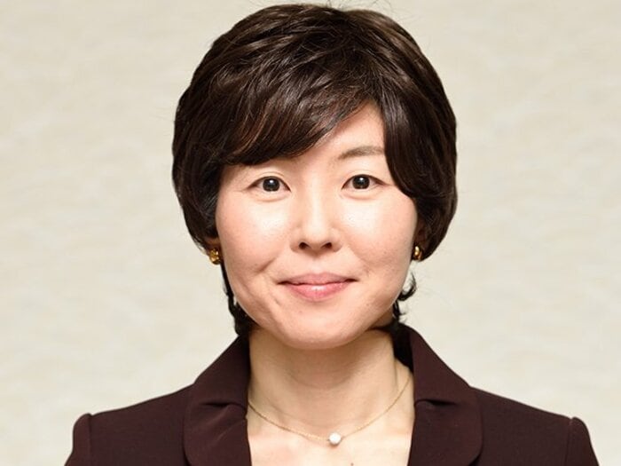 タイトルまで恋愛厳禁→女流四冠→将棋連盟初の女性会長に「私が選ばれたことが挑戦」「19歳から茶道も」清水市代の人生が凛々しい＜Number Web＞ photograph by Keiji Ishikawa