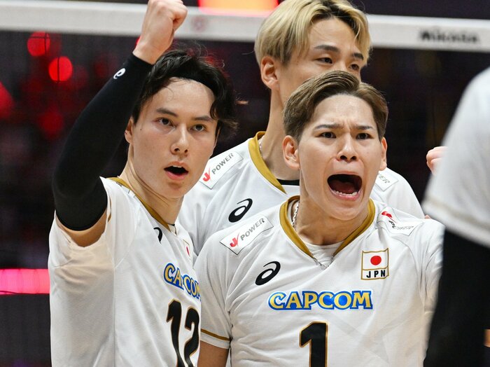 高橋藍の闘志、西田有志が体現した“プラス1m”…男子バレーなぜ強い？「“ちりつも”です」ティリ監督が“タレント軍団”に徹底した5つの約束事＜Number Web＞ photograph by JVA/AFLO SPORT