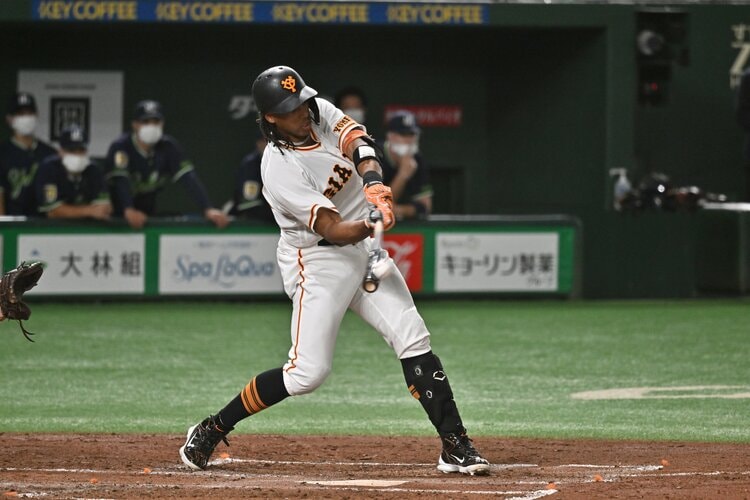 穴があるのに魅力満点！ CS逃しの巨人でアダム・ウォーカーはなぜ愛