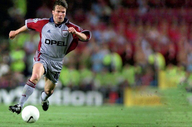 バイエルン・ミュンヘンには合計12シーズン在籍。ブンデスリーガ優勝6回などに貢献した ／ photograph by Patrick Boutroux/L’Équipe