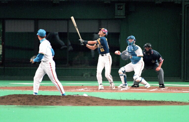 プロ1年目、イチローとの初対決で3打席連続三振を奪った ©JIJI PRESS
