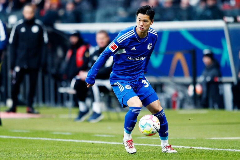 「1年前はJ2→ドイツ5部」上月壮一郎22歳の堂々1部デビュー…長谷部誠と握手、鎌田大地vs吉田麻也のW杯組対決も〈現地撮影〉(17)