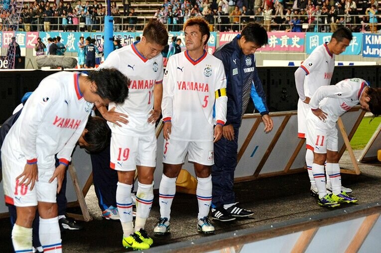 2019年J2降格が決定したジュビロ磐田イレブン。昨季は降格なしだったが、今年は自動降格が4チームとなる ／ photograph by JIJI PRESS