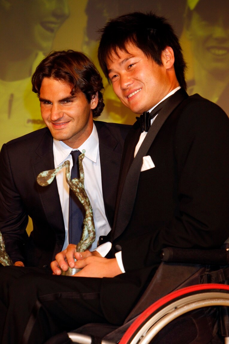 古くから親交があるというフェデラーと国枝　©Getty Images