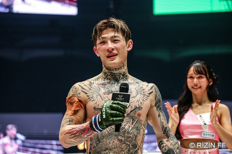 『超RIZIN.5』平本蓮vs.カルシャガ・ダウトベック　©RIZIN FF