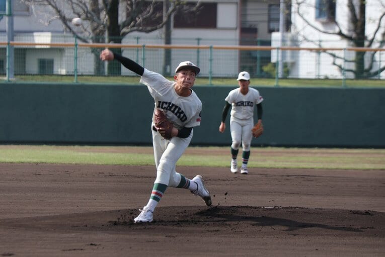 この細身で151キロ…？ 市立和歌山の“プロ注”丹羽涼介の超しなやかなフォームを連続写真で（２／１１）　©Fumi Sawai