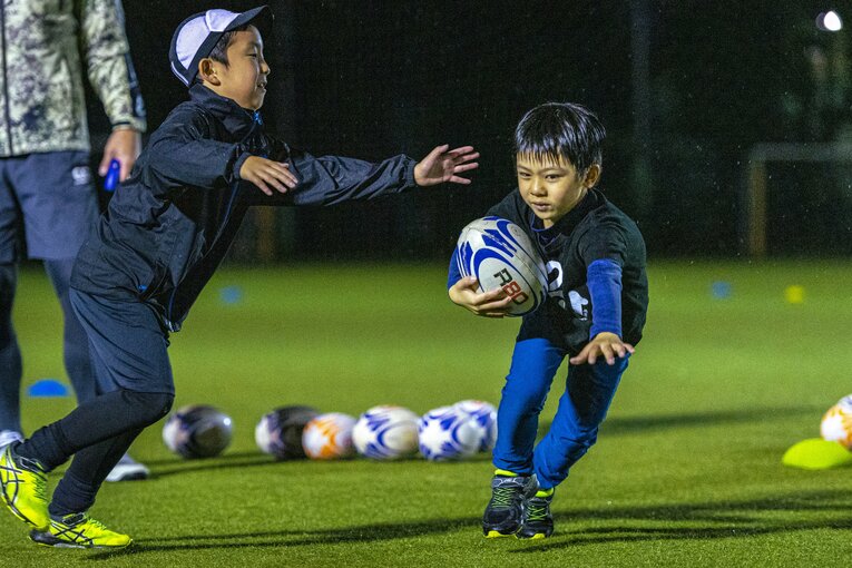 元ラグビー日本代表・齊藤祐也は今、何を？ アパレル業→LEDランプ事業を経て、豊島区で…(4)