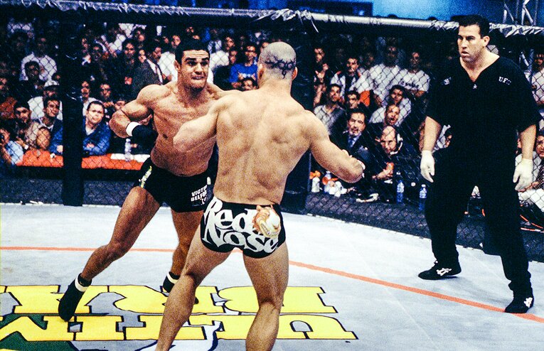 1998年10月、シウバは『UFC Brazil』でビクトー・ベウフォートと対戦　©Susumu Nagao