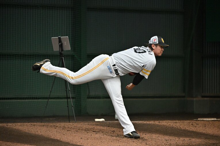 かつてボディビルダーを目指していた“怪物守護神”…杉山一樹のフォーム（最速160キロ超え／2024年）　©Hideki Sugiyama