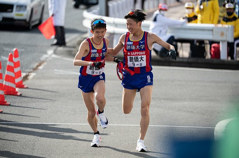 創価大・永井大育（右）　石津佳晃 ／ photograph by Nanae Suzuki