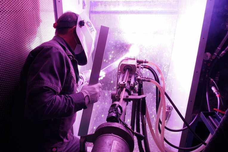 自分と闘うアントニオ猪木は必ず復活する　78歳の新しい夢へ、「一緒にインドにゴミを見に行きましょう」(4)