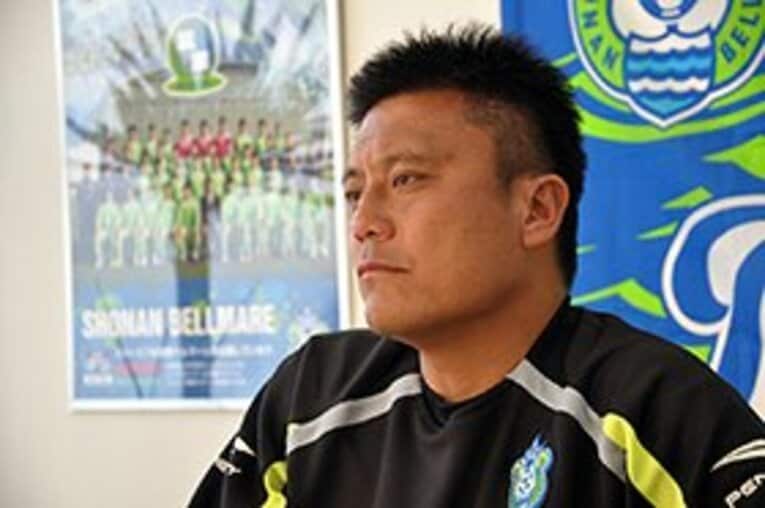 J2降格も監督続投で、開幕12連勝！“湘南スタイル”に潜む2つの秘密。(2)