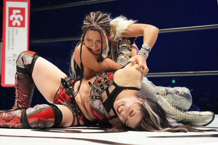 2022年10月1日、『5★STAR GP』で対戦したジュリアと鈴季すず