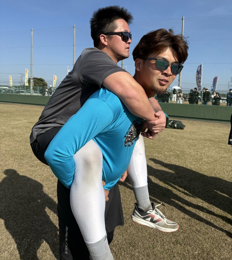 DeNA牧秀悟とのハードで愉快な自主トレ風景を特別公開　©Chiba Lotte Marines