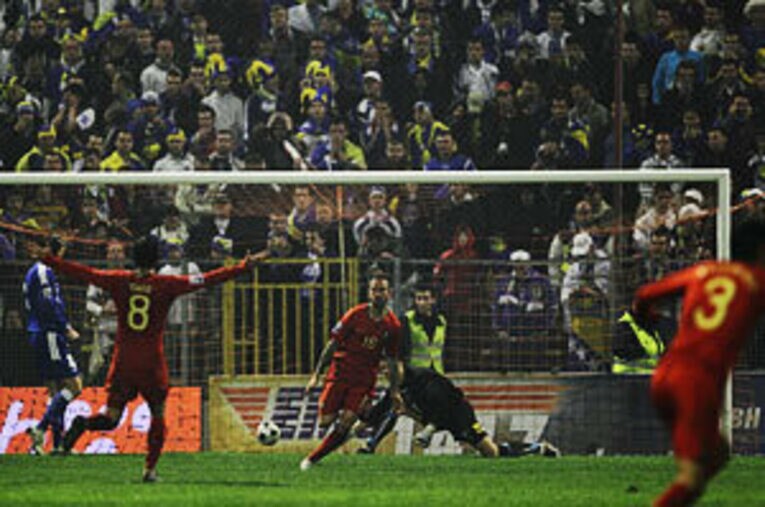 第2戦で貴重なアウェーゴールを決めたラウール・メイレレス