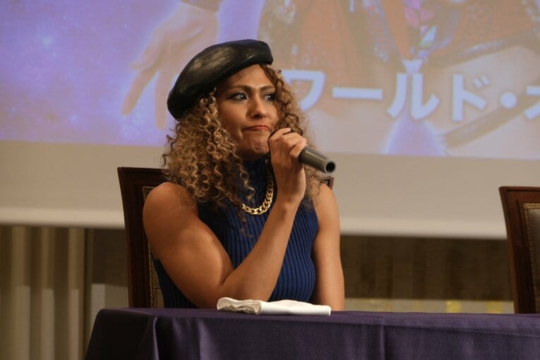 調印式でのジュリア。思いつめた表情で今後への思いを語った　©Norihiro Hashimoto