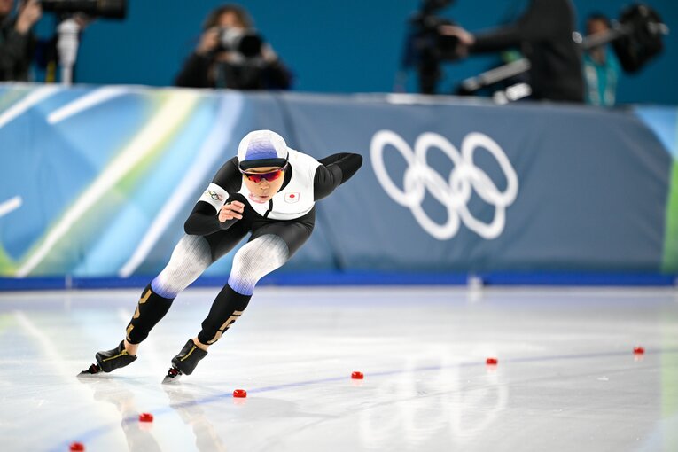 力走する高木の連続写真　©Asami Enomoto/JMPA