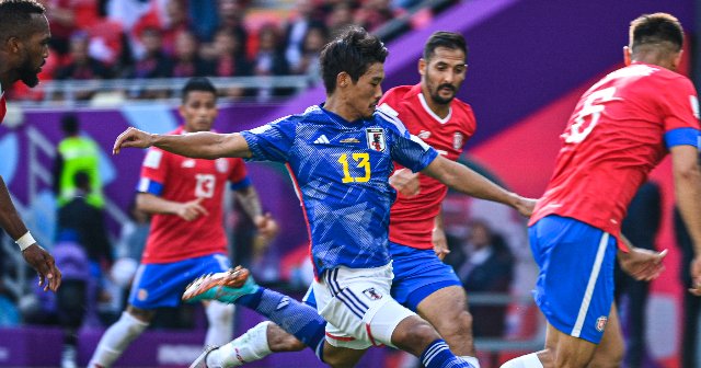 大学4年間 自分に課した恋愛禁止ルール 無名選手だった 守田英正27歳が日本代表に成り上がるまで 忘れられない 妻に出会った日 サッカー日本代表 Number Web ナンバー