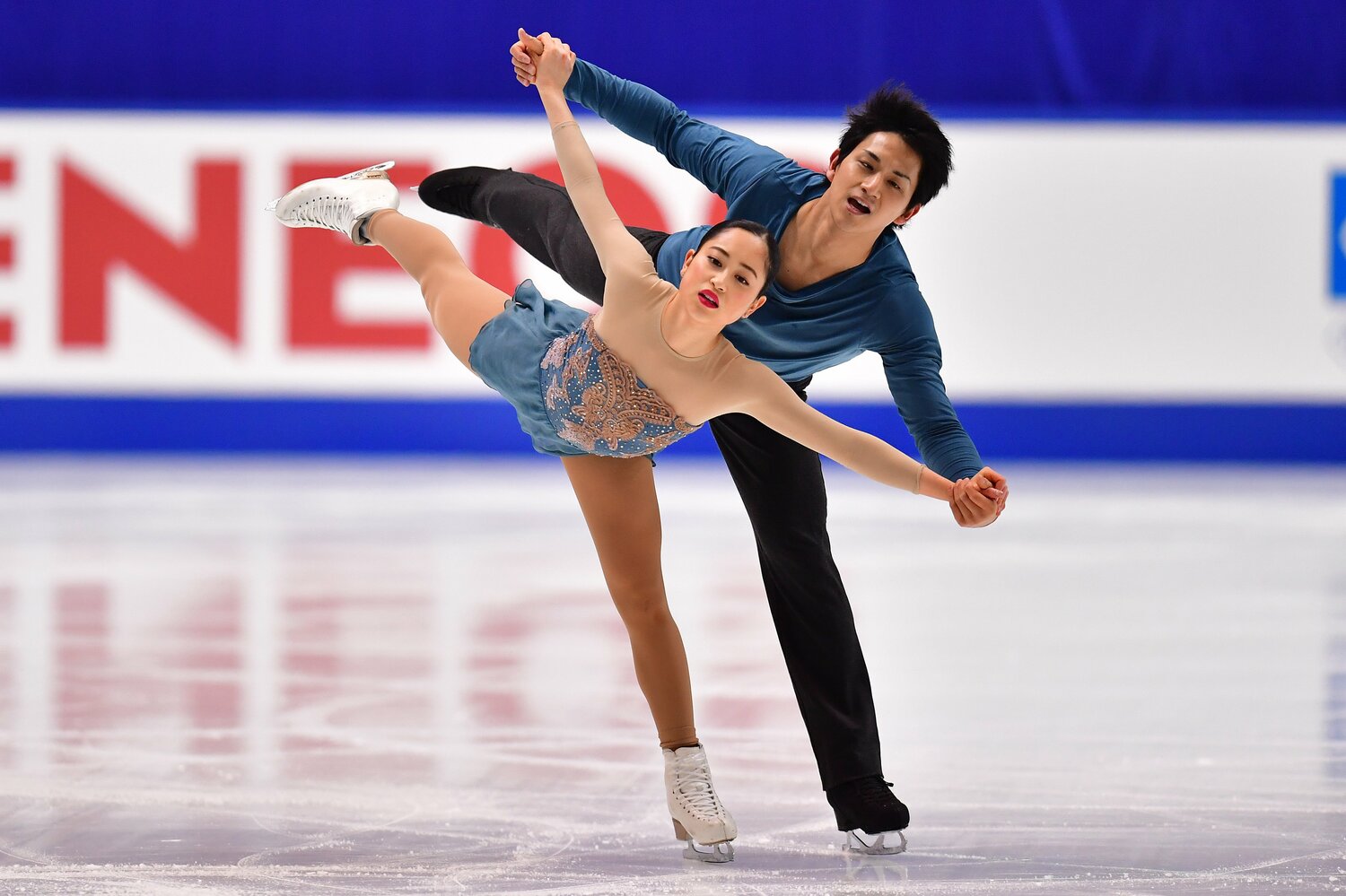 2018年、26歳だった頃の木原龍一。当時ペアの相手は須崎海羽だった ©Getty Images