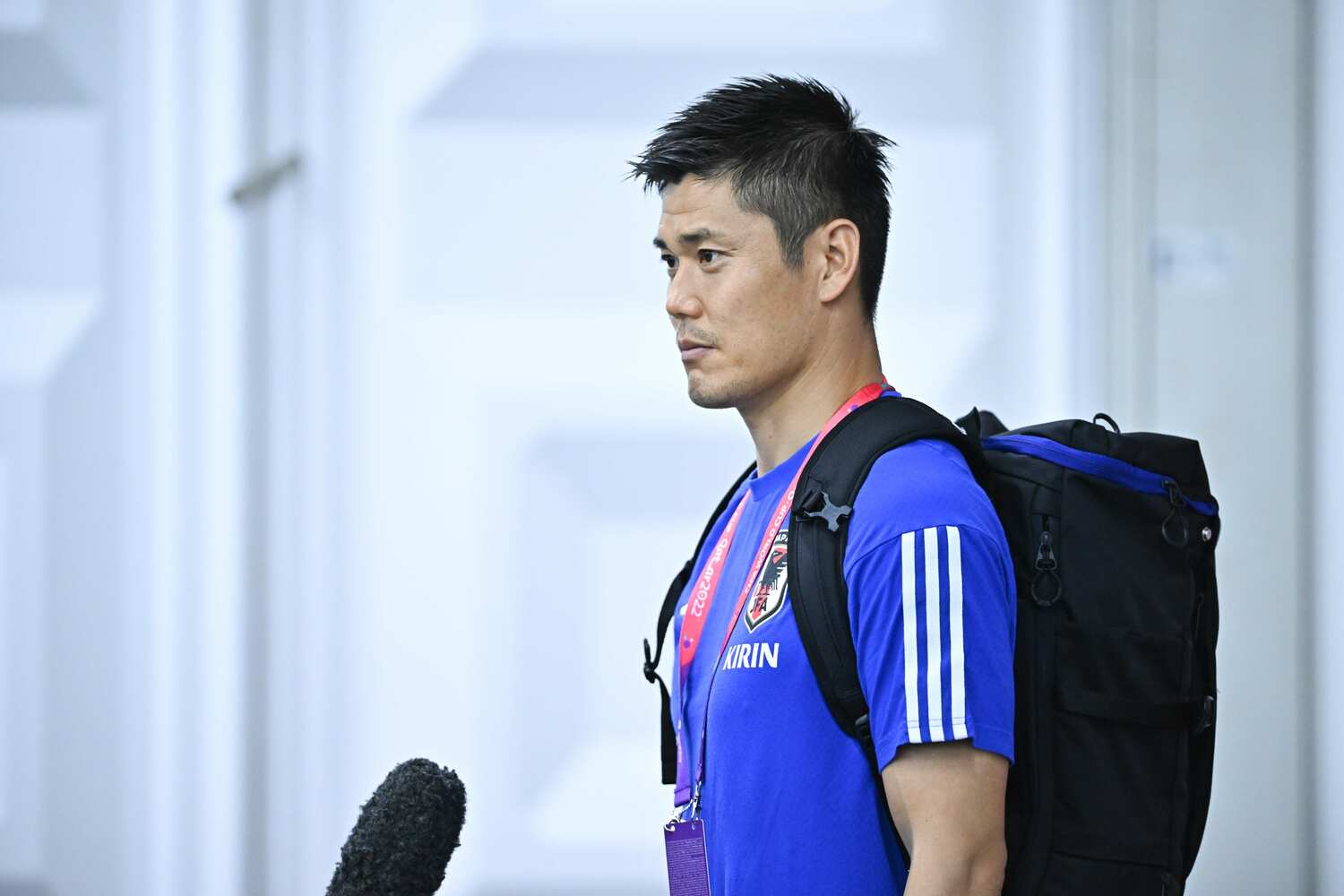 取材に応じる川島　©Takuya Kaneko/JMPA