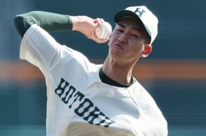 専用グラウンド、室内練習場もバスもナシ、ノックの方向は「他の部活を気にしつつ」…でも全国屈指の名門野球部・報徳学園“堅守”のナゾを追う