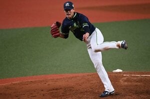 伊藤智仁コーチが人差し指を1本“立てざるを得なかった”ワケ…ヤクルト高橋奎二がオリックスを完封できた《4つのポイント》