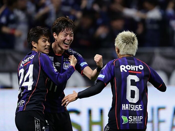 ガンバ、7戦目の今季リーグ初勝利。クルピ流チーム作りの魅力と懸念。<Number Web> photograph by J.LEAGUE