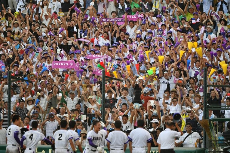 【コマ送りで見る】第100回大会、語り継がれる甲子園の名場面「９回無死満塁から２ランスクイズの決定的瞬間を振り返る　©Hideki Sugiyama