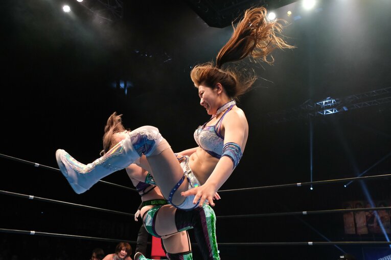 ボンデージ姿でムチ乱打も…“フェリス卒”女子レスラー・雪妃真矢がフリーで始めた新たな闘いとは？「伸び伸びと、怒られてもいいので（笑）」(40)