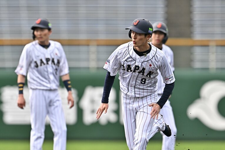 足のスペシャリスト周東。育成上がりの侍だ　©Hideki Sugiyama