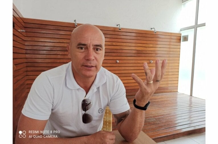 インタビューに応えてくれたシジクレイ　©Hiroaki Sawada