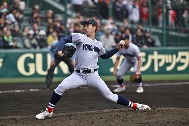 優勝した横浜でエースナンバーを背負った4番打者の奥村頼人　©Hideki Sugiyama